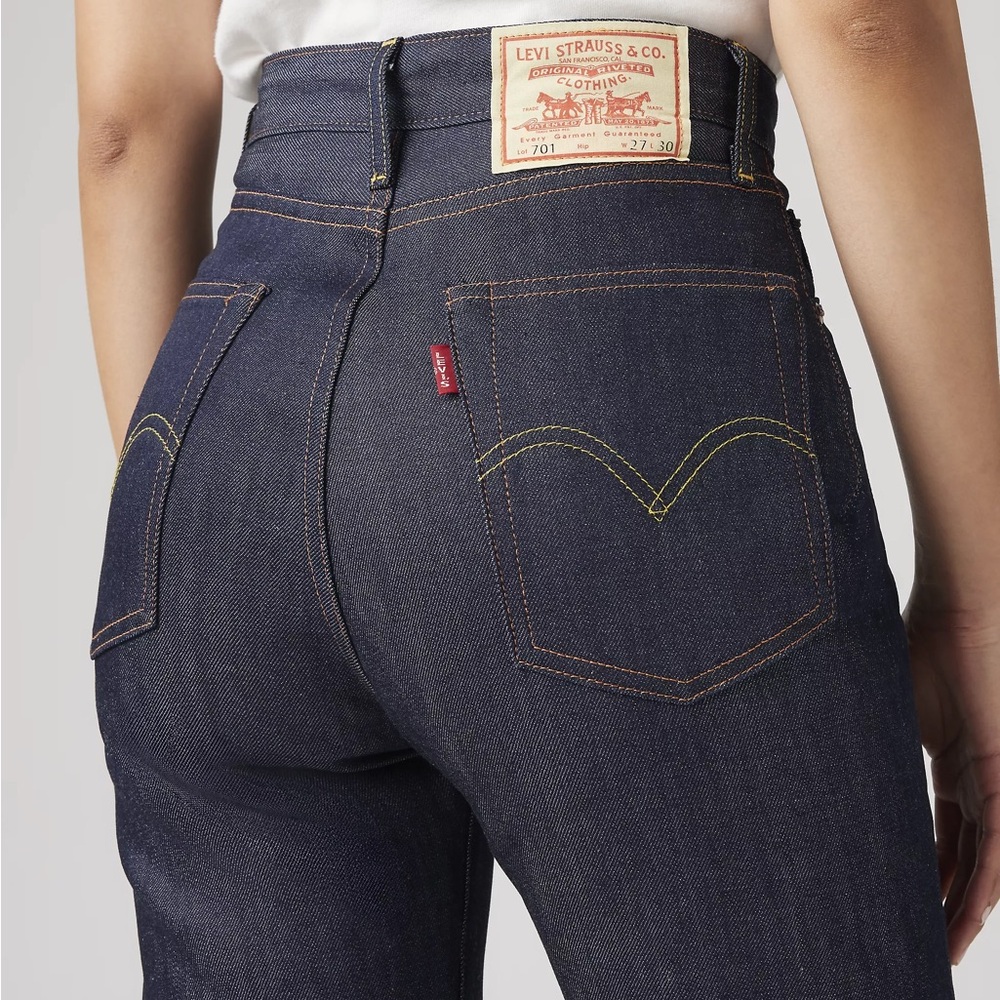 Levi's Vintage Clothing 1950s 701 High-Rise Indigo Selvedge Jeans size 27